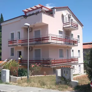 Gracijela Apartman