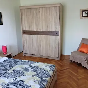 Cozy In The City Center Apartman